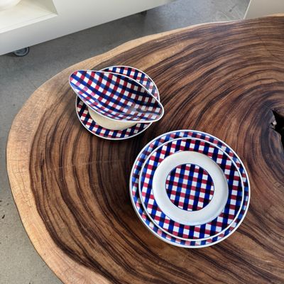 Everyday plates - Sarreguemines red and blue tableware set  - OFFICE OBJETS