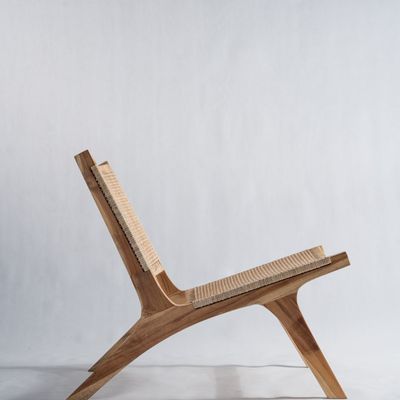 Fauteuils - Fauteuil incliné en bois naturel et rotin tressé - OFFICE OBJETS