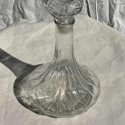 Carafes - Large glass carafe with ribbed stopper H25 - OFFICE OBJETS