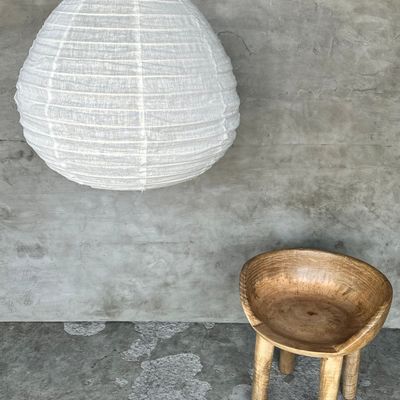 Suspensions - Grande suspension en rotin et lin naturel japonisante en forme de goutte H55 D60 - OFFICE OBJETS