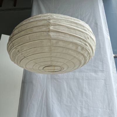 Suspensions - Grande suspension en rotin et lin naturel japonisante ovale aplatie H35 D60 - OFFICE OBJETS