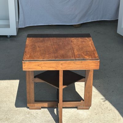 Autres tables - Guéridon ou petite table d'appoint carrée piètement quadripode à entretoise de style moderniste vintage - OFFICE OBJETS