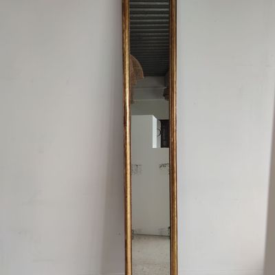 Miroirs - Long miroir en bois et stuc doré à rais de perles H: 2m45 L:40cm - OFFICE OBJETS