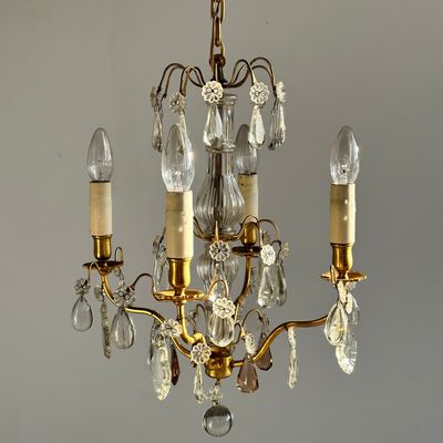 Suspensions - Lustre classique en métal doré à 4 bras de lumière et pampilles - OFFICE OBJETS