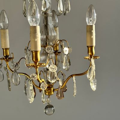 Hanging lights - Classic chandelier in gold metal with 4 arms of light and pendants - OFFICE OBJETS