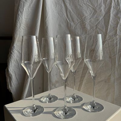 Stemware - Set of 5 large champagne flutes - OFFICE OBJETS