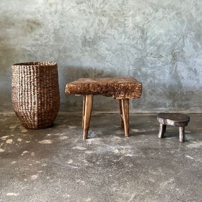 Bancs - Petit banc organique en teck asiatique blond quadripode - Sepuluh - OFFICE OBJETS