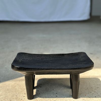 Tabourets - Petit tabouret quadripode monoxyle en manguier noir - OFFICE OBJETS