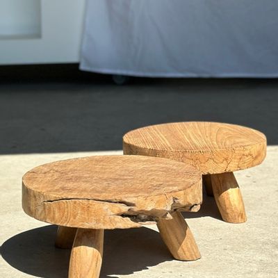 Stools - Small low tripod stool in blond upcycled teak D:30 H:15 - OFFICE OBJETS