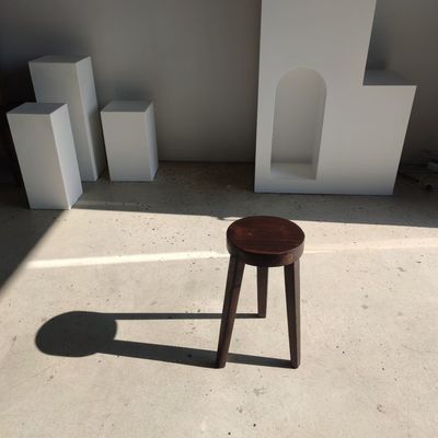 Stools - Small high tripod stool in brown solid wood (1) - OFFICE OBJETS