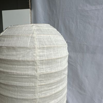 Suspensions - Petite suspension en rotin et lin naturel japonisante en forme de lanterne H50 D30 - OFFICE OBJETS