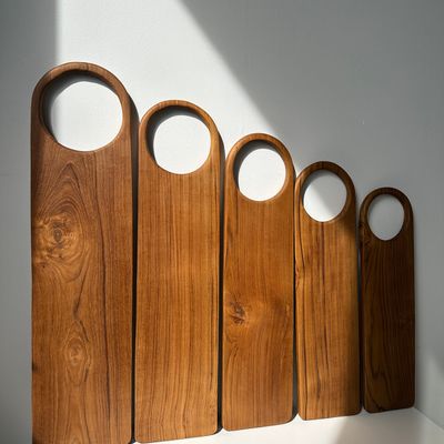Ustensiles de cuisine - Planche à découper ou de présentation en teck monoxyle à anse (T3) - OFFICE OBJETS
