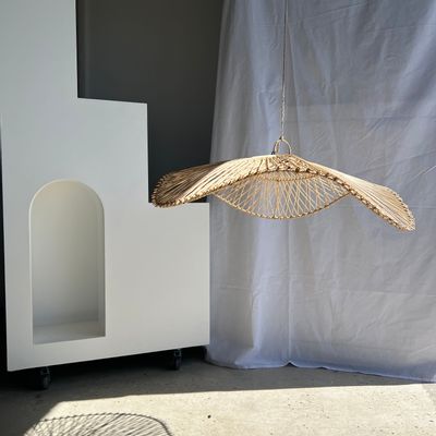 Hanging lights - Rattan suspension or lighting fixture in the shape of an undulating circular tray with lattices D:75 - OFFICE OBJETS