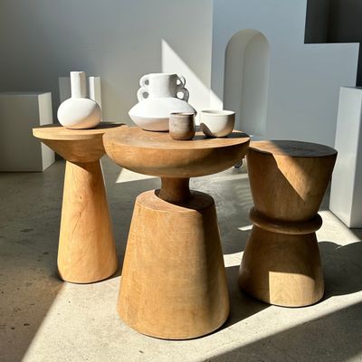 Tabourets - Table d'appoint, bout de canapé ou tabouret en manguier naturel monoxyle à plateau demi sphère H:51cm - OFFICE OBJETS