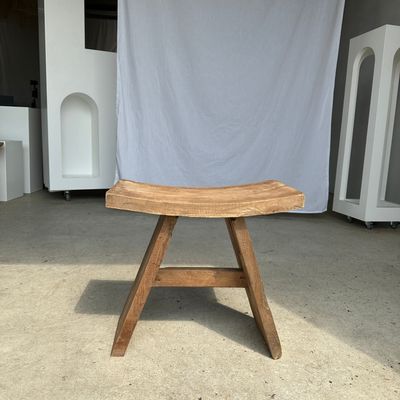 Tabourets - Tabouret assise incurvée en teck asiatique - OFFICE OBJETS