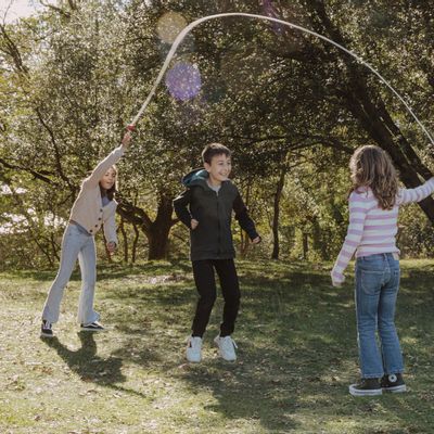 Jouets enfants - Corde à sauter en bois (2, 3 ou 4 m) - MORA-PLAY