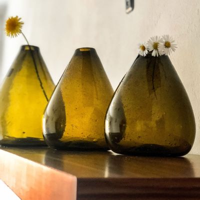 Vases - Ensemble de 3 vases en verre — Artisanat durable en verre recyclé - MAISON ZOE