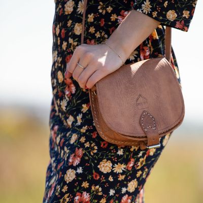 Petite maroquinerie - Petit sac de selle demi-lune en cuir - BERBER LEATHER