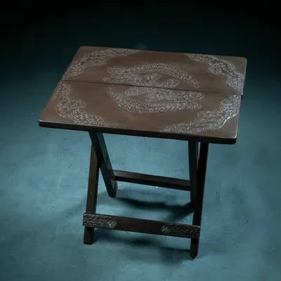 Decorative objects - Wooden and brass folding table from Ghana - QUINTESSENCE AFRICAINE