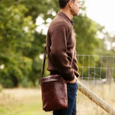 Leather goods - Men's Leather Messenger Bag - BERBER LEATHER