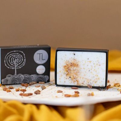 Soaps - Soap with pine essential oil and amber stones - TL CANDLES