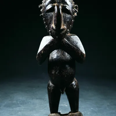 Unique pieces - Nimba statue in wood and brass - QUINTESSENCE AFRICAINE