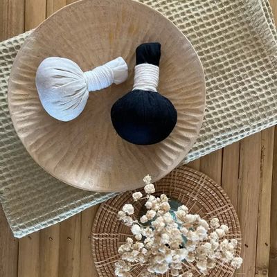 Douches - Compresse de massage thaï aux herbes - BAAN