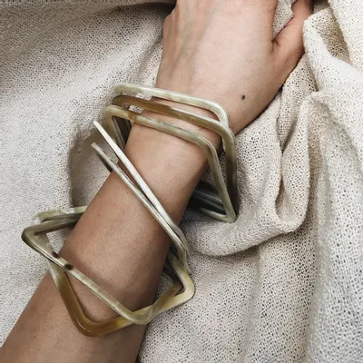 Jewelry - Semainier en corne - Carré Beigefren - BAAN
