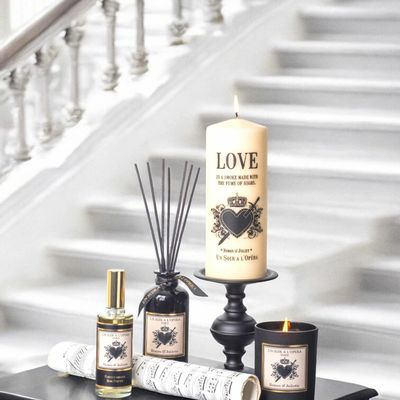 Decorative objects - TATTOOED CANDLE - ROMEO AND JULIET PILLAR CANDLE - UN SOIR A L'OPERA