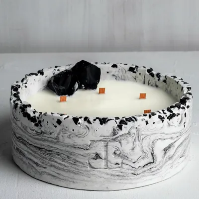 Candles - Black Rose - Luna Gemstone Candle - ESTI LIVING