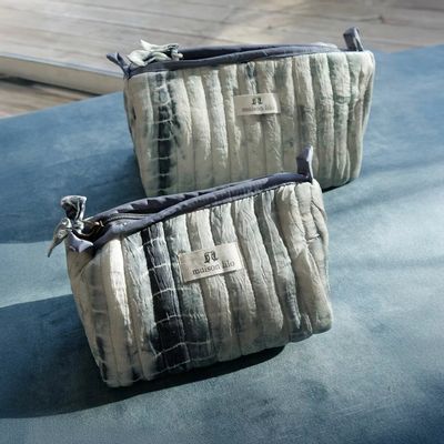 Pochettes - Trousses de toilette et vanity en soie upcyclés - MAISON LILO