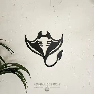 Paintings - Painting - Back Manta Ray - POMME DES BOIS