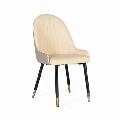 Chaises - Ensemble de 4 chaises recouvertes et pieds en acier - GINER Y COLOMER