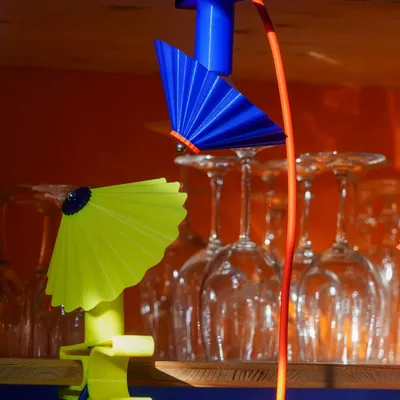 Objets design - Lampe parasol - Lampe à clip Fabriquée en France en plastique biosourc - RAYON VERT STUDIO