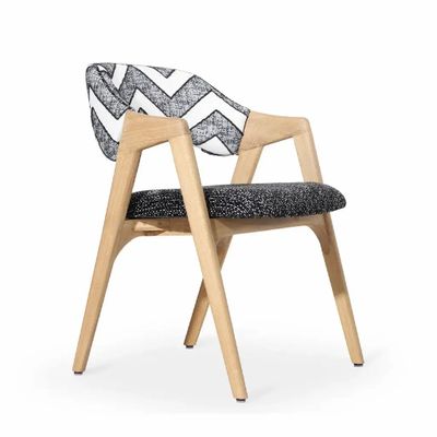 Chaises - Ikkita - Chaise de salle à manger en bois massif avec tissu imprimé noir et blanc - ALANKARAM