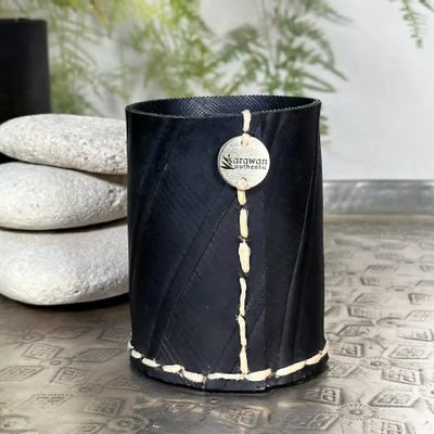 Objets de décoration - Pot droit en pneu recyclé. - KARAWAN AUTHENTIC