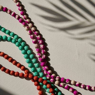 Bijoux - Colliers de perles fabriqués à la main à partir de perles enveloppées - I WAS A SARI