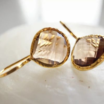 Bijoux - BOUCLES D'OREILLES PLAQUÉ OR "DROP" QUARTZ FUMÉ - KARAWAN AUTHENTIC