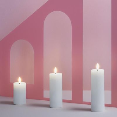 Éclairage LED - Bougies piliers fondues, couleurs basiques, soie - MOODS & MORE