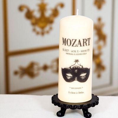 Objets de décoration - CIERGE TATOUÉ - BOUGIE PILIER Don Giovanni - UN SOIR A L'OPERA