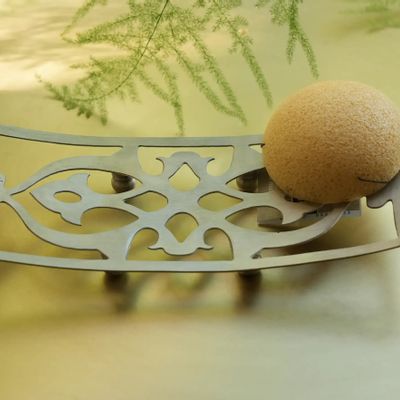 Soap dishes - SMOOTH BRASS BATHROOM HOLDER 'NAIRI' - KARAWAN AUTHENTIC