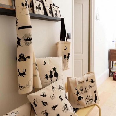 Cushions - Dubout 3 chats Cushion Écru 45 X 45 - MAISON VIVARAISE - SDE VIVARAISE WINKLER