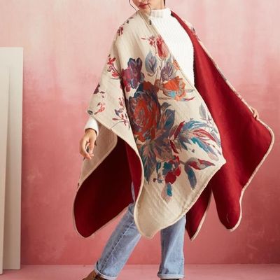 Prêt-à-porter - Blooming Florals Wool Ruana Cape – Cream, Multi - BRIGHT STAR