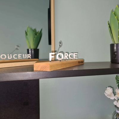 Sculptures, statuettes and miniatures - Force - Douceur - LE DIGRAPHE
