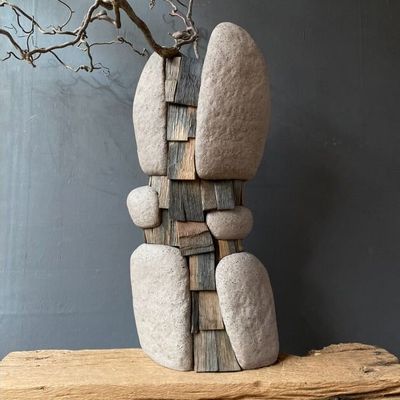 Vases - MOTANKA curved sculpture-vase - GALERIE SANA MOREAU