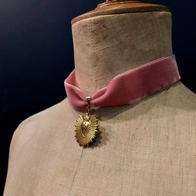 Jewelry - Necklace Benvolio - Choker in pink velvet - FASCINATO