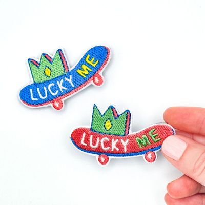 Gifts - "Lucky Me" embroidered pin – A cool talisman for free spirits - PETIT POIRIER