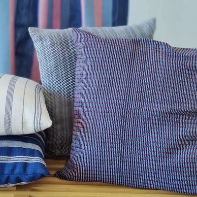 Coussins textile - Cushion Cover Handwoven | Ability wine red, blue, black - SOLOKO