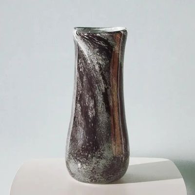 Vases - Vase en verre IRIS | Soufflé à la bouche | Verre recyclé | Noir - SOLOKO