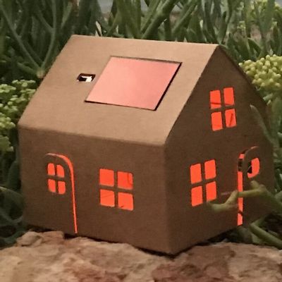 Children's decorative items - CASAGAMI, la petite veilleuse solaire en carton à monter.  6/12 ans - LITOGAMI